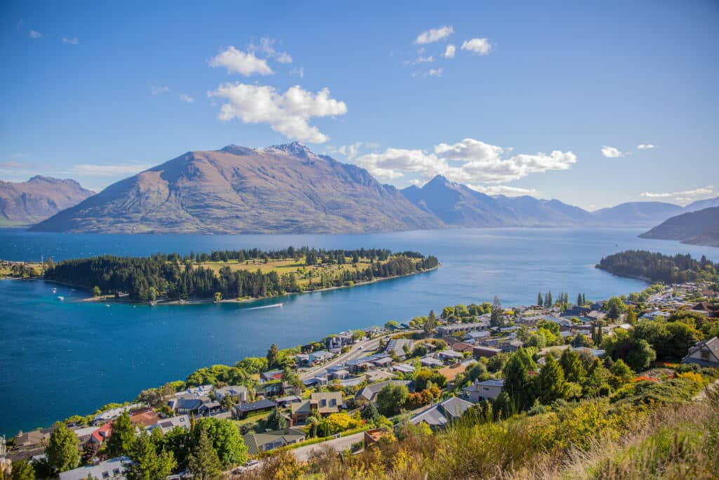 A green New Zealand landscape